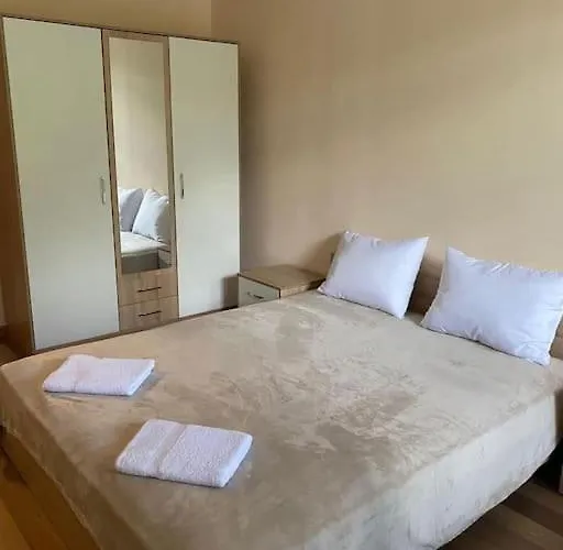 Apartment, Golden Sands, דירה וארנה