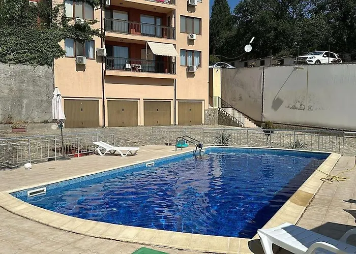 Apartment, Golden Sands, 公寓 *